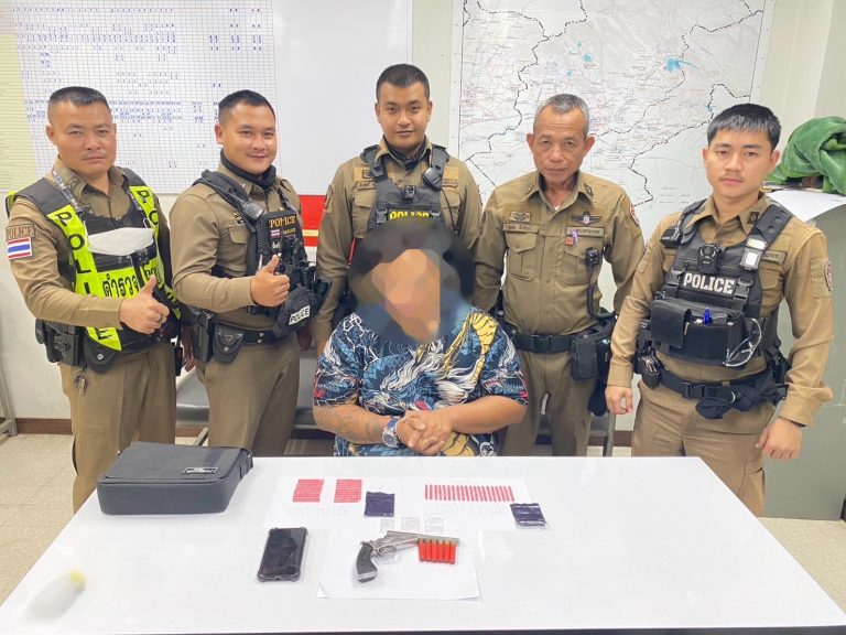 ตำรวจสายตรวจ จับกุมผู้ต้องหาเกี่ยวข้องยาเสพติด ยาบ้า 399 เม็ด ยาไอซ์ 1.5 กรัม พร้อมปืนเถื่อน 1 กระบอก